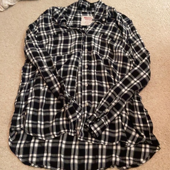 Mossimo Supply Co. Tops - Mossimo boyfriend button down